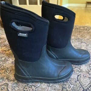 Kids Bogs Insulated Winter Boots Size 3 Black